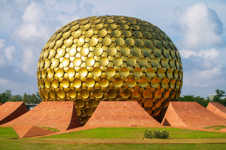 Bucket Bejeweled #2: Auroville